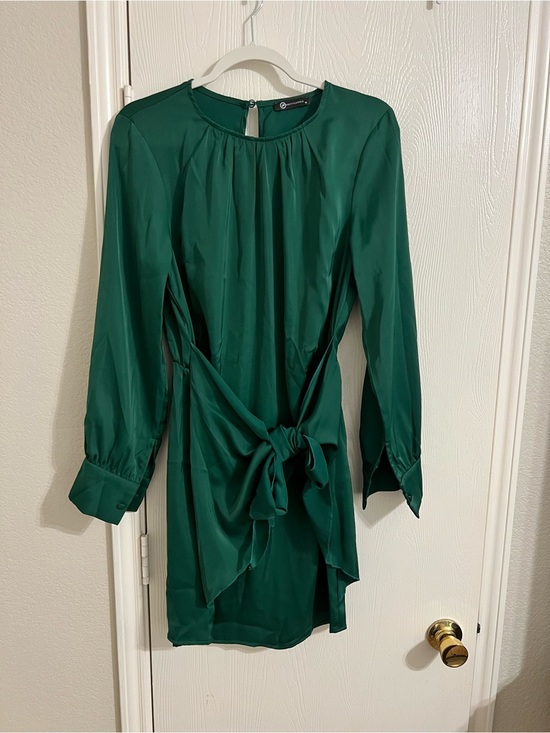 PrettyGarden Dresses & Skirts - Emerald Green Tie-Waist Long Sleeve Dress